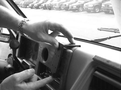 Brodit ProClip 851838 - Chevrolet Van