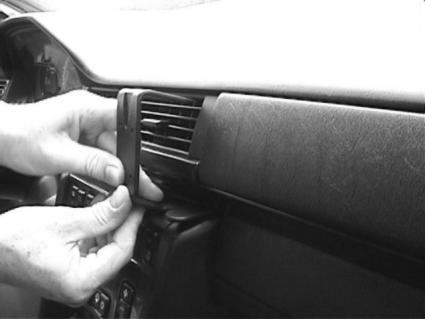Brodit ProClip 852017 - Mercedes-Benz 124 (200-500E) 1986-1994
