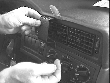 Brodit ProClip 852127 - Volvo 850 1992-1997