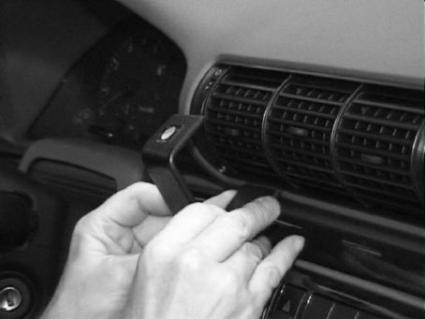 Brodit ProClip 852169 - Audi A4 Avant 1995-2001