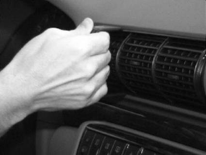 Brodit ProClip 852169 - Audi A4 Avant 1995-2001