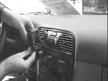 Brodit ProClip 852283 - Volvo S40 1996-2000