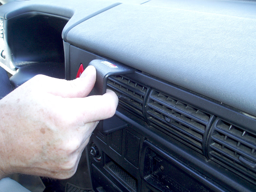 Brodit ProClip 852296 - Volkswagen Caravelle 1996-2003