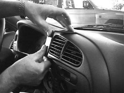 Brodit ProClip 852306 - Mitsubishi Colt 1996-2004