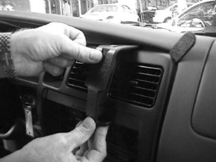 Brodit ProClip 852399 - Toyota 4Runner 1996-1998