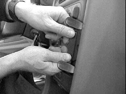 Brodit ProClip 852412 - Volvo C70 1997-2005