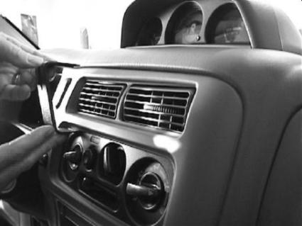 Brodit ProClip 852447 - Mitsubishi Pajero Sport 1999-2006
