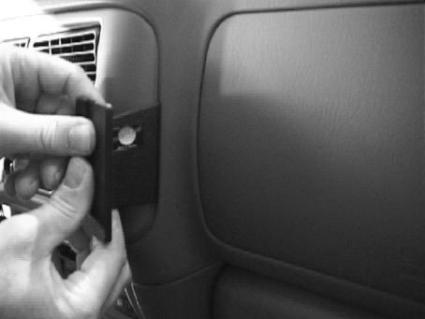 Brodit ProClip 852448 - Mitsubishi Pajero Sport 1999-2006