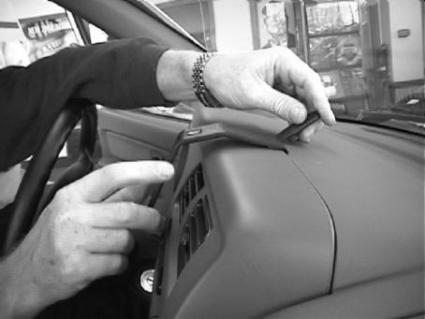 Brodit ProClip 852569 - Nissan Frontier 1998-2001