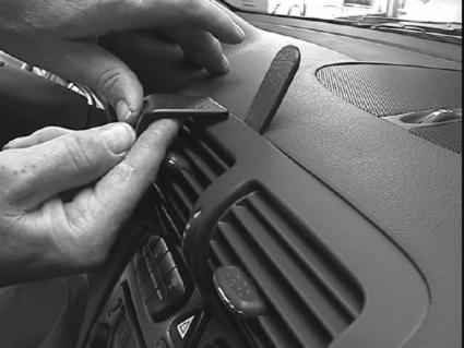 Brodit ProClip 852824 - Mercedes-Benz C-Class (180-320) 2000-2006