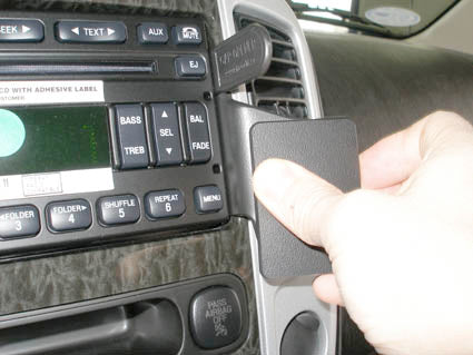 Brodit ProClip 852899 - Ford Maverick 2001-2007