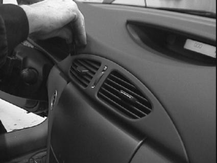 Brodit ProClip 852910 - Renault Laguna 2001-2004