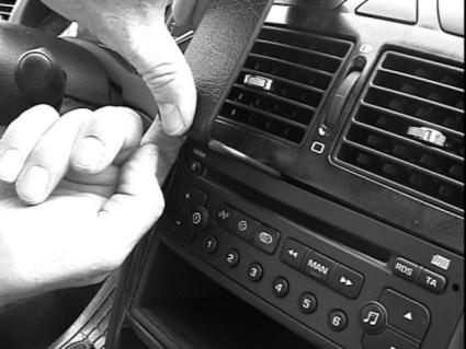 Brodit Proclip 852920 t.b.v. - Peugeot 307 - 2001-2009 - Brodit Center mount - Peugeot 307 2001-2009