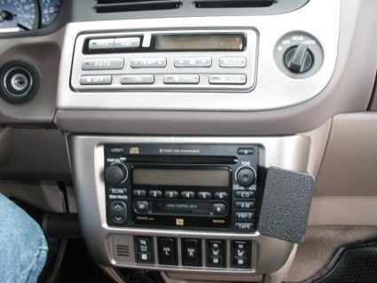 Proclip Toyota Sienna 01-03 Angled mount