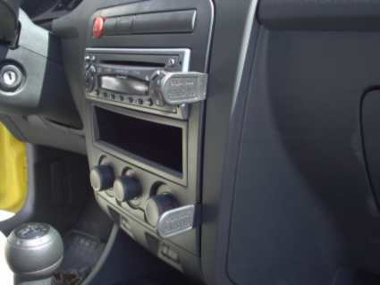 Brodit ProClip 853081 - Seat Cordoba 2002-2009