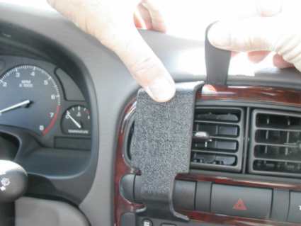 Brodit ProClip 853102 - Saturn L-series 2000-2005