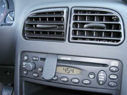 Brodit ProClip 853104 - Saturn S-series 2000-2003