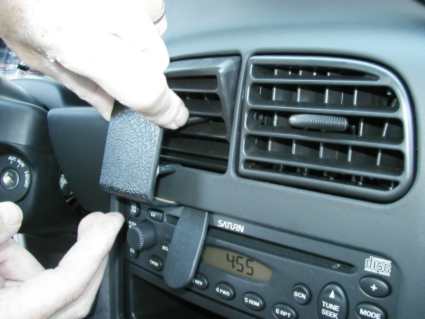 Brodit ProClip 853104 - Saturn S-series 2000-2003