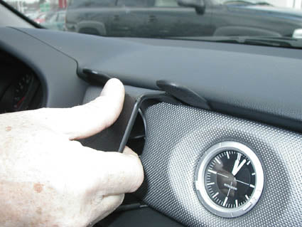 Brodit ProClip 853251 - Mitsubishi Outlander 2003-2006