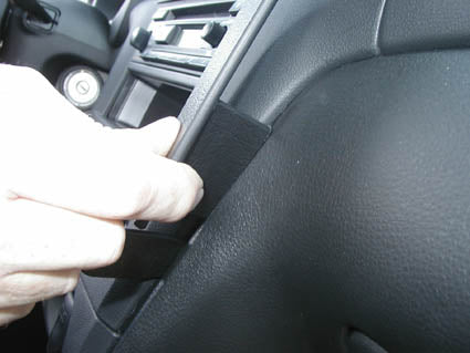 Brodit ProClip 853252 - Mitsubishi Outlander 2003-2006
