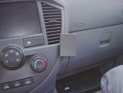 Proclip Kia Carens II 03-06 Angled mount