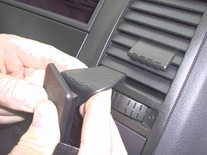 Brodit ProClip 853277 - Volkswagen Caravelle 2003-2010