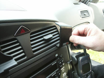 Brodit ProClip 853295 - Volvo V70 N 2000-2008