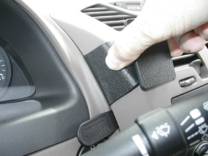 Brodit ProClip 853303 - Chevrolet Malibu 2004-2007
