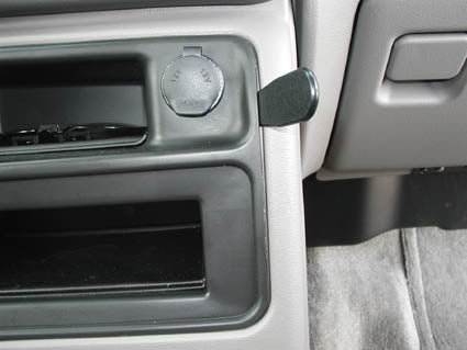 Brodit ProClip 853307 - Chevrolet Avalanche 2003-2006