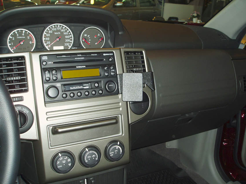 Brodit ProClip 853368 - Nissan X-Trail 2004-2007