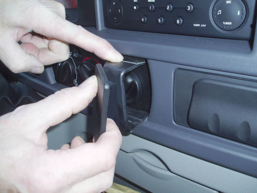 Brodit ProClip 853376 - Nissan Interstar 2004-2011