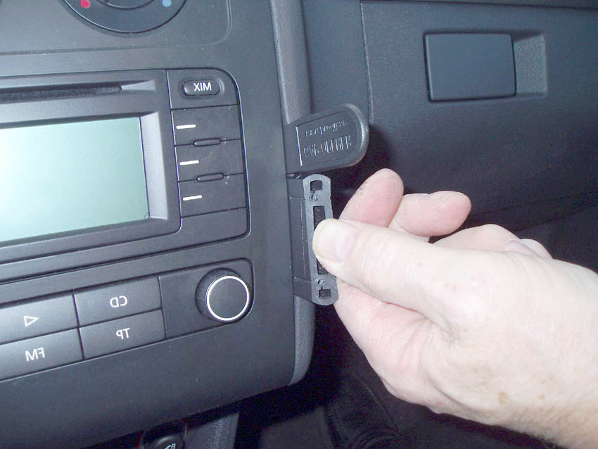 Brodit ProClip 853417 - Volkswagen Touran 2003-2015