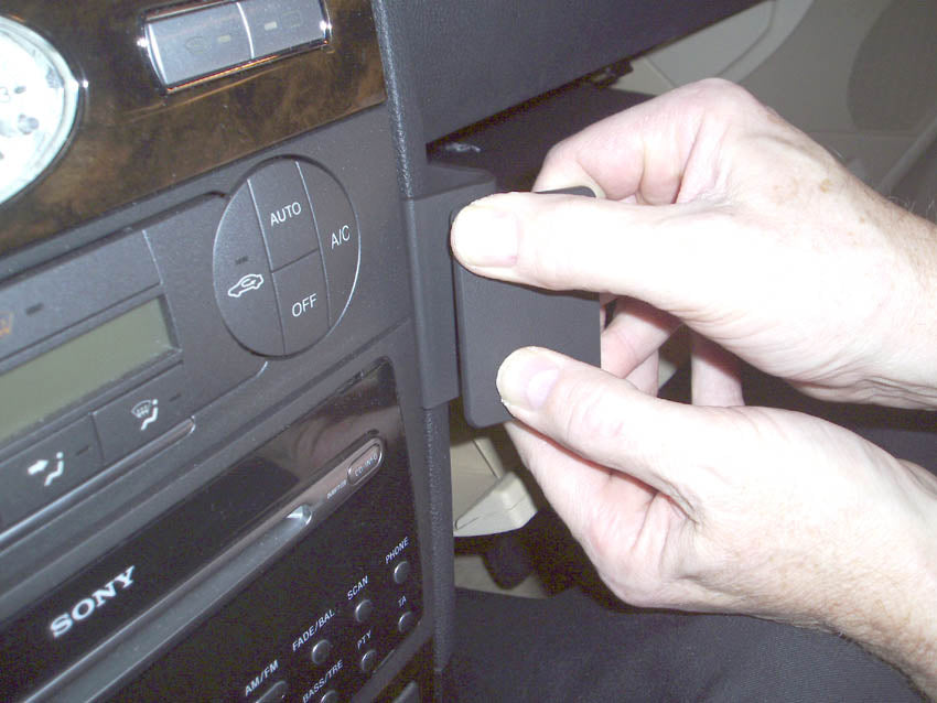 Brodit ProClip 853422 - Ford Mondeo 2001-2007