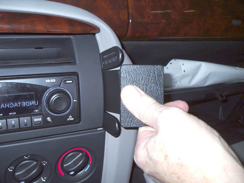 Brodit ProClip 853424 - MG 75 1999-2005
