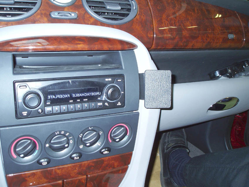 Brodit ProClip 853424 - MG 75 1999-2005