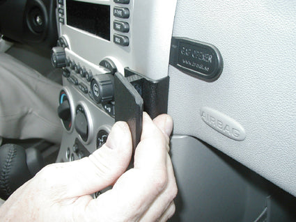 Brodit ProClip 853459 - Chevrolet Equinox 2005-2009