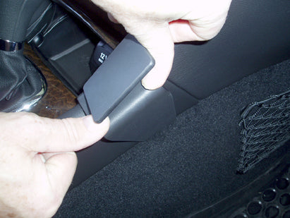 Brodit ProClip 853481 - Mercedes-Benz C-Class (180-320) 2000-2011
