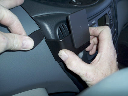 Brodit ProClip 853487 - Toyota Yaris Verso 1999-2005