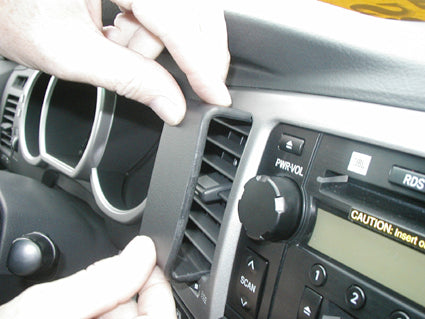 Brodit ProClip 853562 - Toyota 4Runner 2003-2009