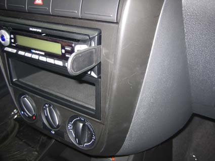Brodit ProClip 853621 - Volkswagen Fox 2005-2011