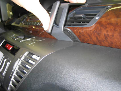 Brodit ProClip 853668 - Honda FR-V 2005-2011