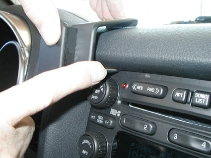 Brodit ProClip 853686 - Chevrolet SSR 2003-2006