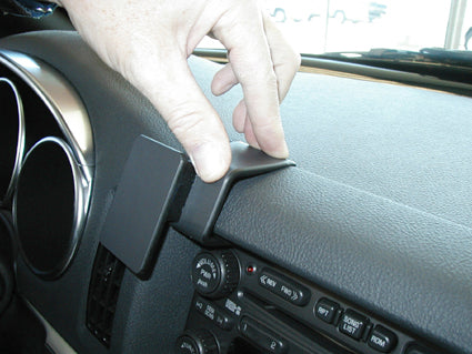 Brodit ProClip 853686 - Chevrolet SSR 2003-2006