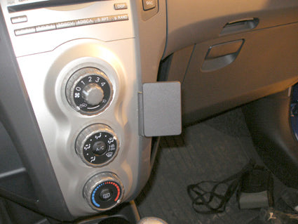 Brodit ProClip 853742 - Toyota Yaris 2006-2011