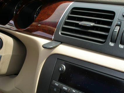 Brodit ProClip 853825 - Buick Lucerne 2006-2011