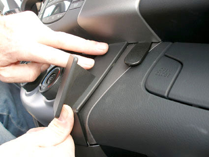 Brodit ProClip 853832 - Toyota RAV 4 2006-2012