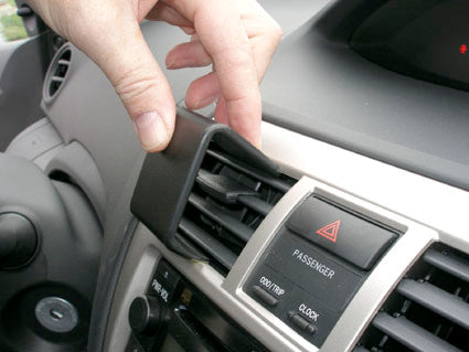 Brodit ProClip 853835 - Toyota Yaris 4-doors 2007-2011
