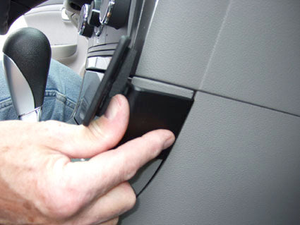 Brodit ProClip 853927 - Saturn Aura 2007-2009