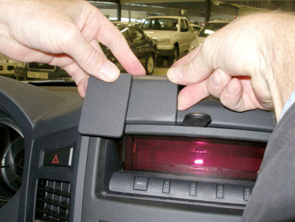 Brodit ProClip 853981 - Mitsubishi Pajero 2007-2019