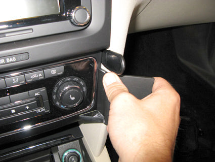 Brodit ProClip 854219 - Skoda Superb 2009-2015